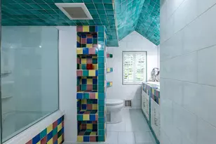 1054 Plandome Rd, Manhasset, NY 11030 - Photo 18