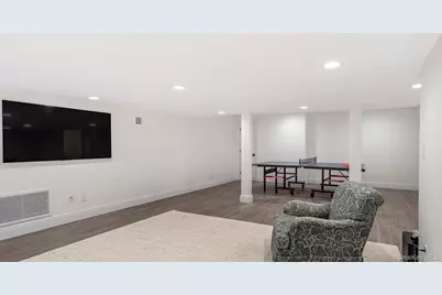 150 Harvest Lane, Southampton, NY 11968 - Photo 24