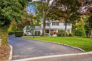 7 Carriage Ln, Setauket, NY 11733 - Photo 4