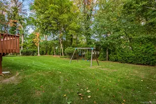 7 Carriage Ln, Setauket, NY 11733 - Photo 38