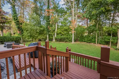 7 Carriage Lane, Setauket, NY 11733 - Photo 36