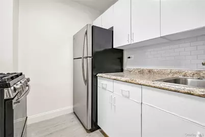 34-20 Parsons Boulevard #4W, Flushing, NY 11354 - Photo 14