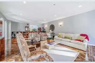 26 Sleepy Hollow Lane, Dix Hills, NY 11746 - Photo 18