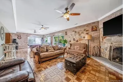 26 Sleepy Hollow Lane, Dix Hills, NY 11746 - Photo 30