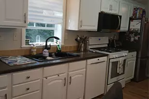 1661 Old Country, Riverhead, NY 11901 - Photo 4