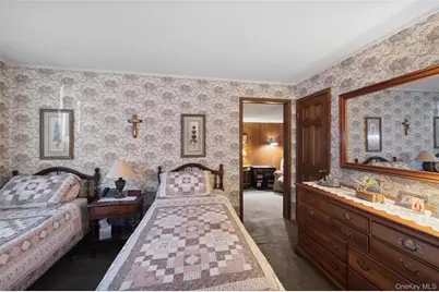 43 Briarcliff Road, Westbury, NY 11590 - Photo 4