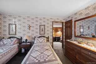 43 Briarcliff Rd, Westbury, NY 11590 - Photo 4