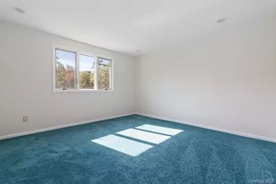 7157 Douglaston Parkway, Little Neck, NY 11362 - Photo 12