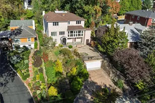 71-57 Douglaston Pkwy, Little Neck, NY 11362 - Photo 28