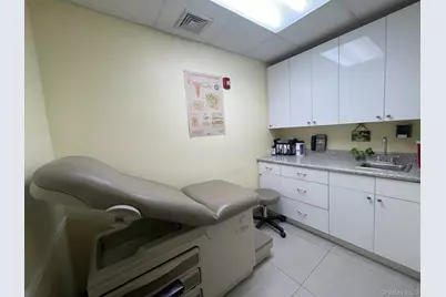 132-26 Avery Avenue #1D, Flushing, NY 11355 - Photo 8