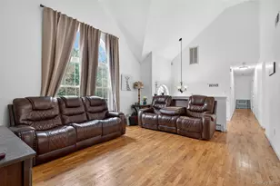 2 Berkeley Ct, Highland Mills, NY 10930 - Photo 8