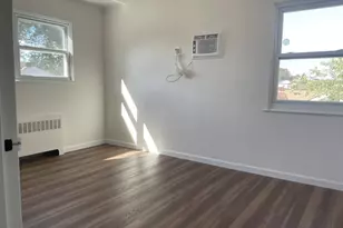 7 Frederick Dr, Plainview, NY 11803 - Photo 8