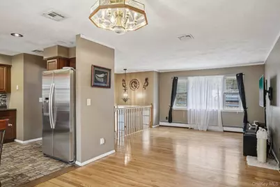 48 Laura Drive, Airmont, NY 10952 - Photo 10