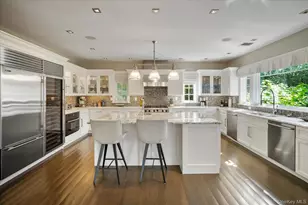 231 Flying Point Rd, Southampton, NY 11968 - Photo 14