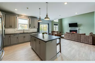 140 Stratford Drive, Poughkeepsie, NY 12603 - Photo 14