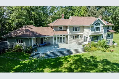 155 Jennings Road, Cold Spring Harbor, NY 11724 - Photo 2