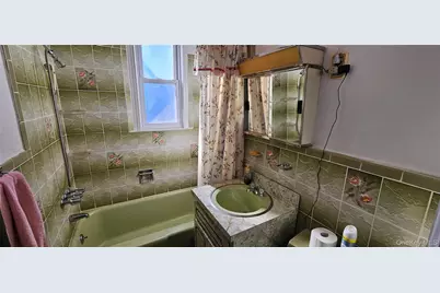 7854 75th Street, Glendale, NY 11385 - Photo 26