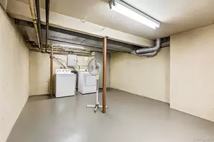 18 Somerset Dr, Suffern, NY 10901 - Photo 24