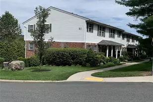 77 Jamie Ct, Suffern, NY 10901 - Photo 4