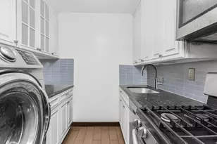 1029 Kelly St, Bronx, NY 10459 - Photo 16