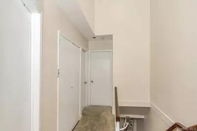 21 Vanderbilt Way #21, Valley Stream, NY 11581 - Photo 8