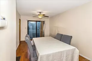 21 Vanderbilt Way, Valley Stream, NY 11581 - Photo 4