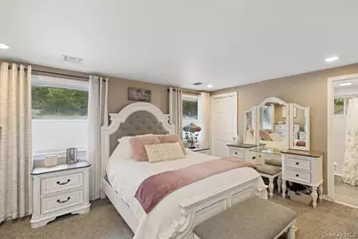 7 Pinetree Drive, Shirley, NY 11967 - Photo 14