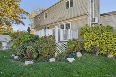 23 Windsor Street, Islip, NY 11751 - Photo 38