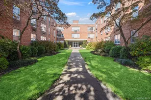 125 Main St, Port Washington, NY 11050 - Photo 2