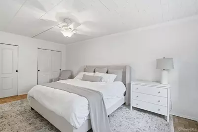 125 Main Street #1T, Port Washington, NY 11050 - Photo 16