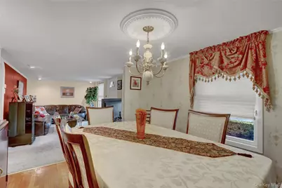 25 Sunnybrook Drive E, Oceanside, NY 11572 - Photo 14