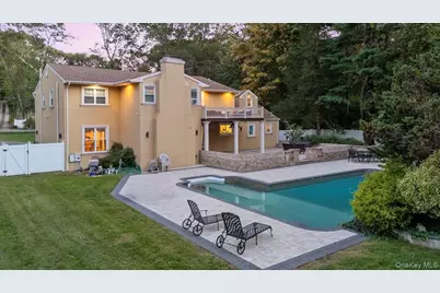 626 Caledonia Road, Dix Hills, NY 11746 - Photo 44