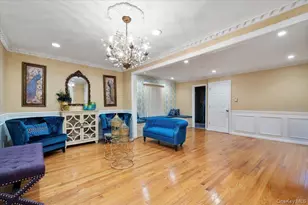 626 Caledonia Rd, Dix Hills, NY 11746 - Photo 22