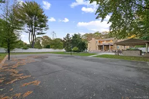 626 Caledonia Rd, Dix Hills, NY 11746 - Photo 46