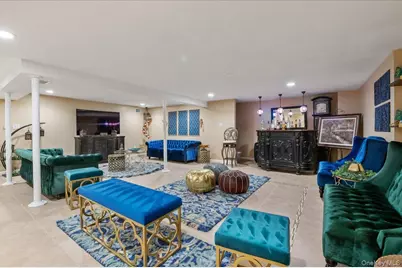 626 Caledonia Road, Dix Hills, NY 11746 - Photo 38