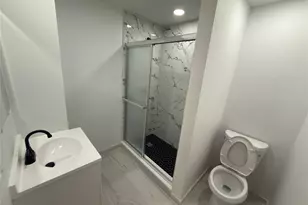 24 Columbia St, Huntington Station, NY 11746 - Photo 4