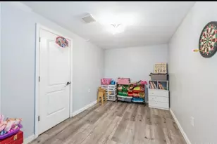 63-64 110St, Forest Hills, NY 11375 - Photo 24