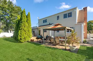 91 15th Ave, West Babylon, NY 11704 - Photo 32