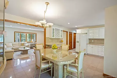 91 15th Avenue, West Babylon, NY 11704 - Photo 10