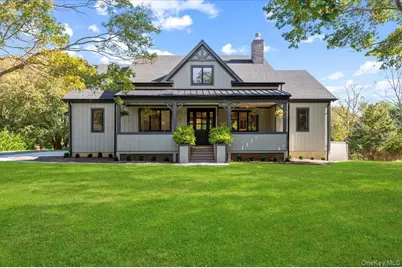 17 Moriches Avenue, East Moriches, NY 11940 - Photo 2