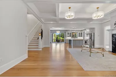 17 Moriches Avenue, East Moriches, NY 11940 - Photo 4