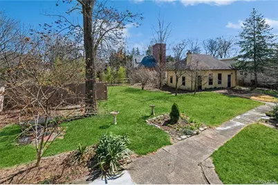 180-24 Grand Central Parkway, Jamaica, NY 11432 - Photo 34