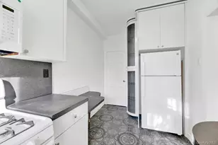 102-12 62nd Rd, Forest Hills, NY 11375 - Photo 10