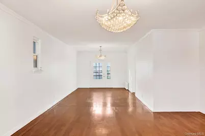 102-12 62nd Road, Forest Hills, NY 11375 - Photo 4