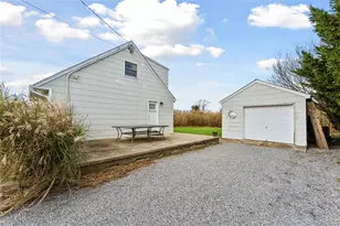 14 Bayview Rd, Remsenburg, NY 11960 - Photo 16