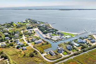 14 Bayview Rd, Remsenburg, NY 11960 - Photo 2