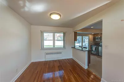 49 Spector Lane, Plainview, NY 11803 - Photo 6