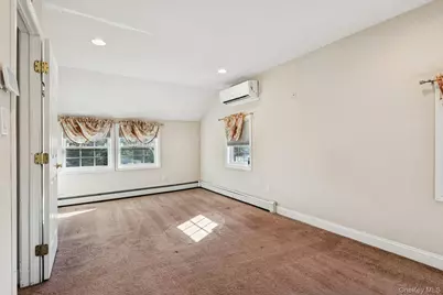 40 Elm Street, Hicksville, NY 11801 - Photo 14