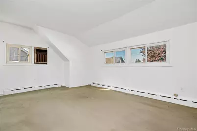 44 Sparrow Lane, Levittown, NY 11756 - Photo 16