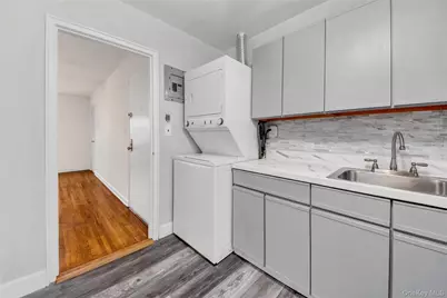 460 Tuckahoe Road #6B, Yonkers, NY 10710 - Photo 4